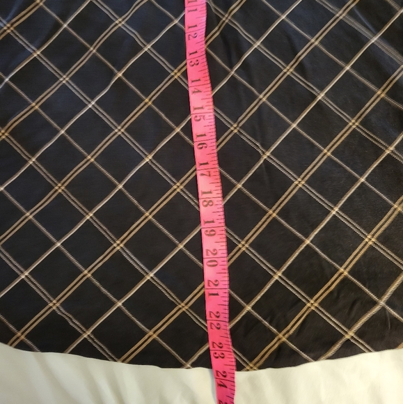 Diamond print skirt size 4 - Picture 2 of 4